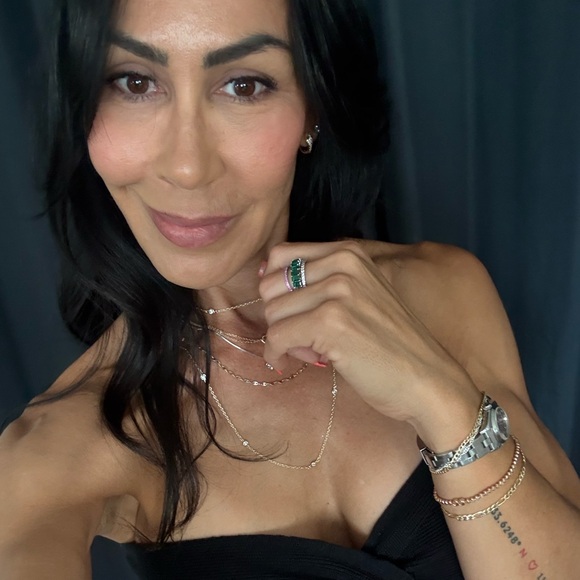 Meet your Posher, Lolita - Picture 1 of 3